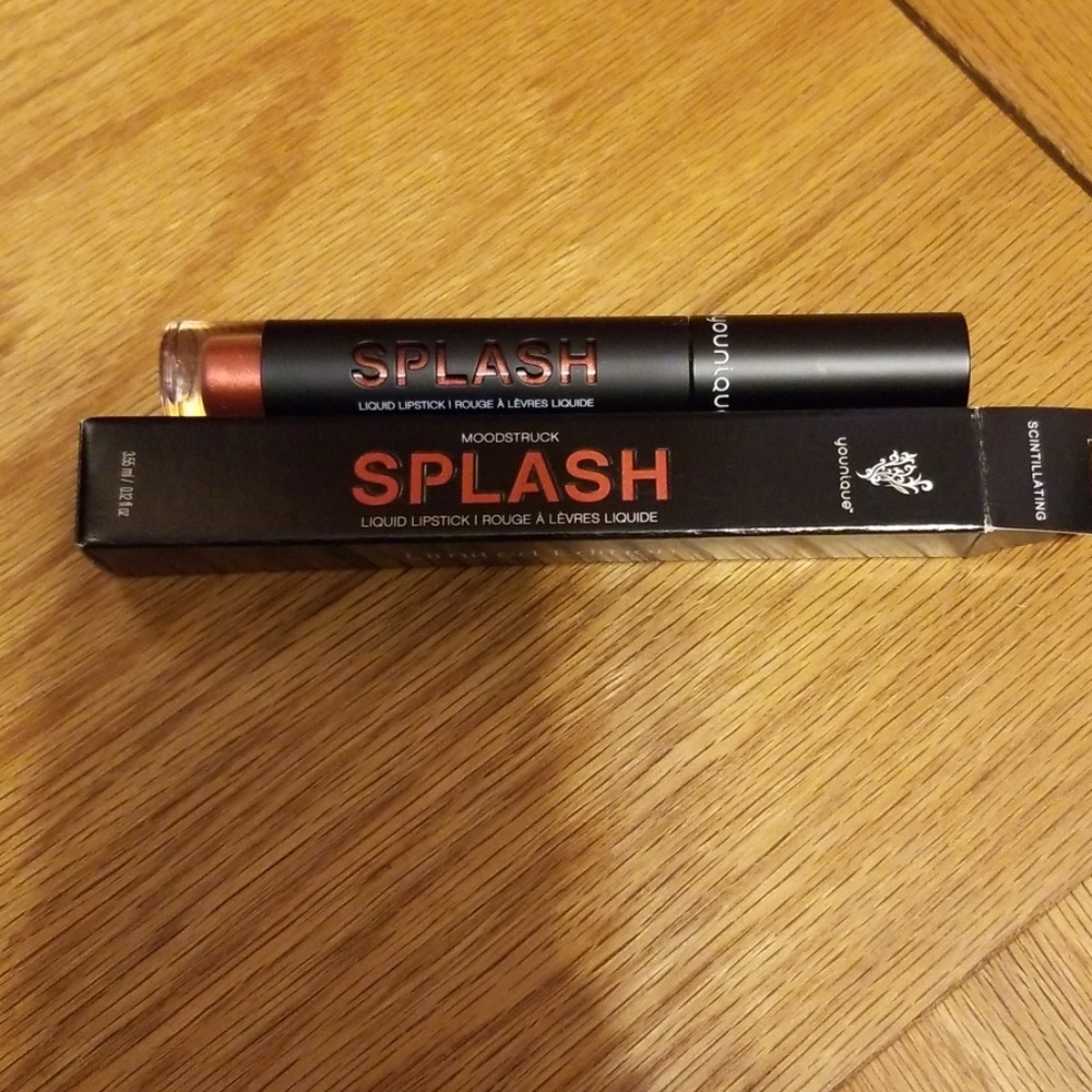 Younique splash in scintillating